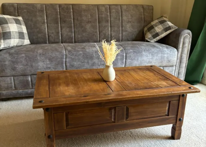 2 Bedroom Modern Salford *