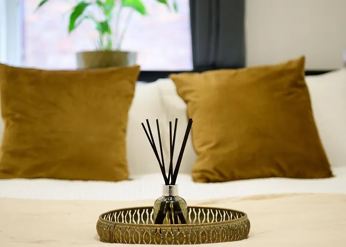 아파트 Autumn Breeze - 2br - Sofa Bed - Wifi - Free Parking - - Didsbury *