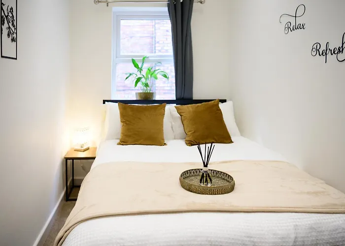 Autumn Breeze - 2br - Sofa Bed - Wifi - Free Parking - - Didsbury 맨체스터