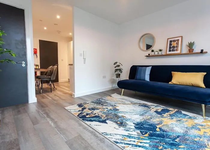 Superb 2 Bed Flat 5min To Old Trafford Stadium * Manchester