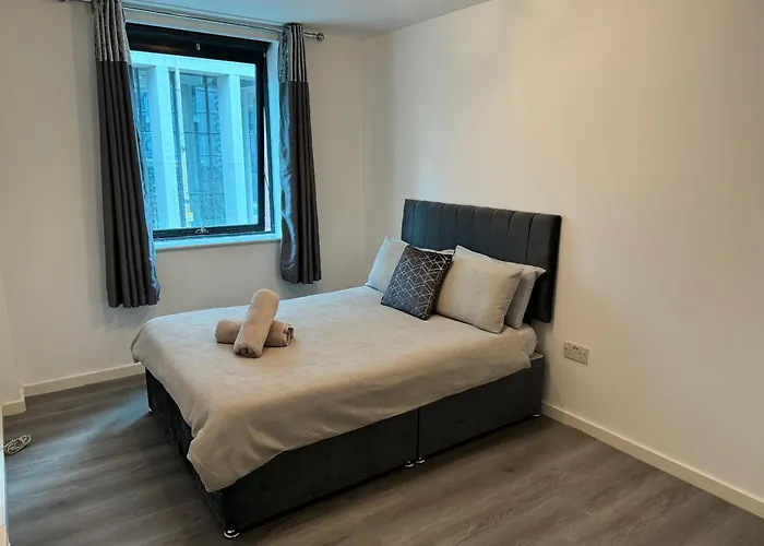 Apartment Modern Smart 2 Bedroom Manchester
