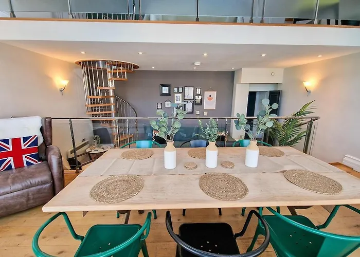 Luxury Piccadilly Duplex Flat By Superhost 曼彻斯特