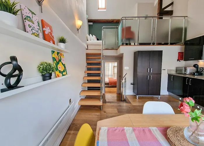 펜션 Luxury Piccadilly Duplex Flat By Superhost 맨체스터