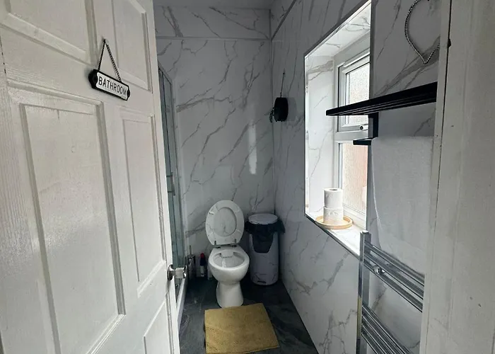 Lovely + Free Parking Сasa de vacaciones *