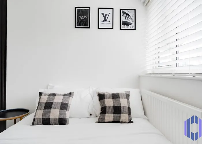 Haven Noir By Cefas - Pool Table - & Man Utd Mánchester