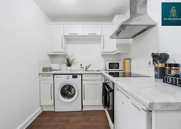 Modern Near Centre *