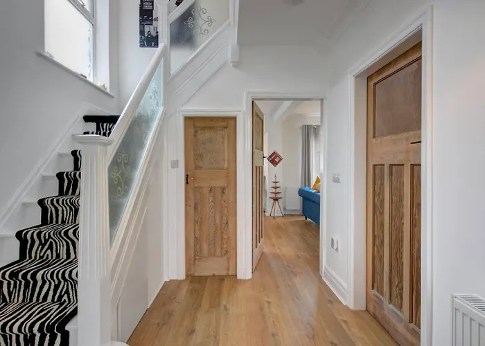 Stylish Family In Old Trafford, - Pass The Keys 펜션 맨체스터