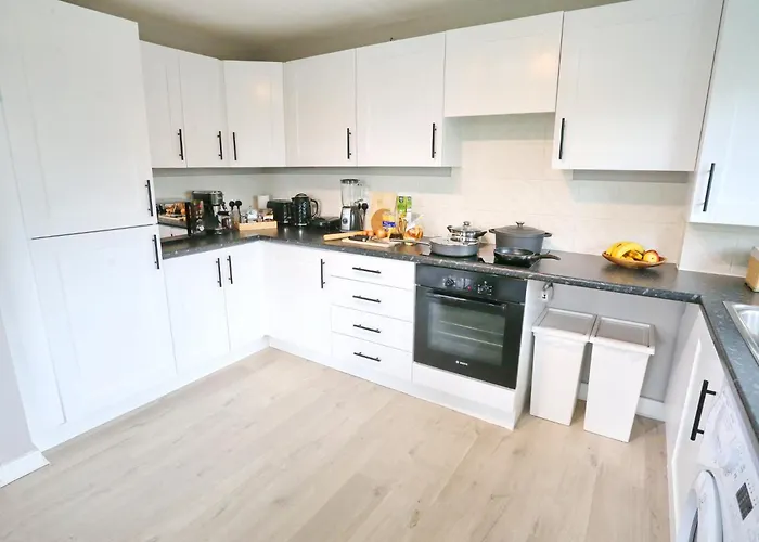 Apartmán Sunny 10mins To Coop Arena - Pass The Keys