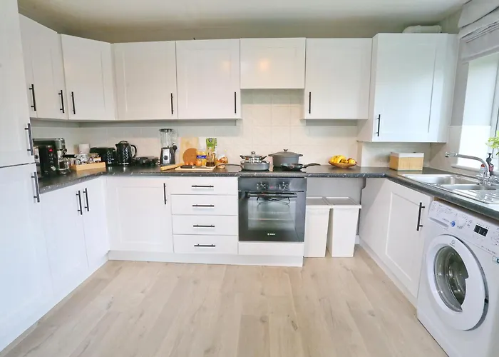 Sunny 10mins To Coop Arena - Pass The Keys Manchester