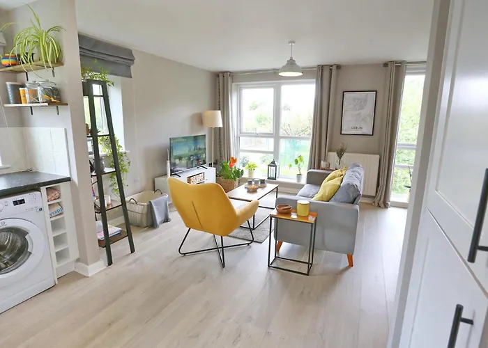 Apartmán Sunny 10mins To Coop Arena - Pass The Keys