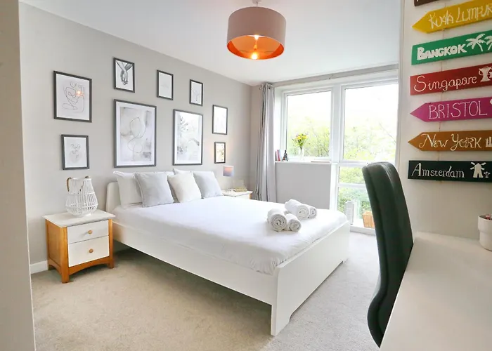 Apartmán Sunny 10mins To Coop Arena - Pass The Keys *