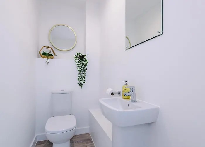 2bed Duplex Near Mediacity & Centre, Easter Deals Now On *