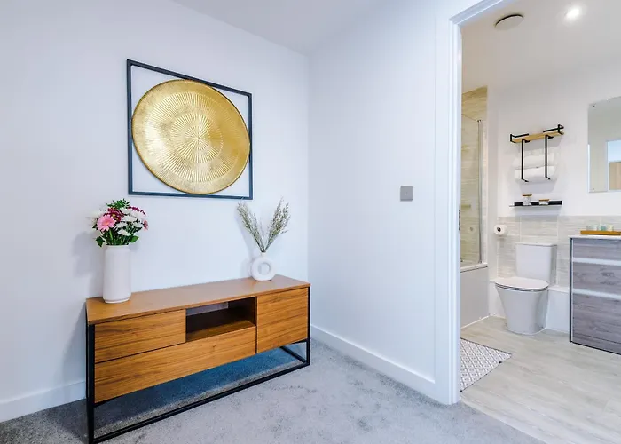 2bed Duplex Near Mediacity & Centre, Easter Deals Now On * 맨체스터