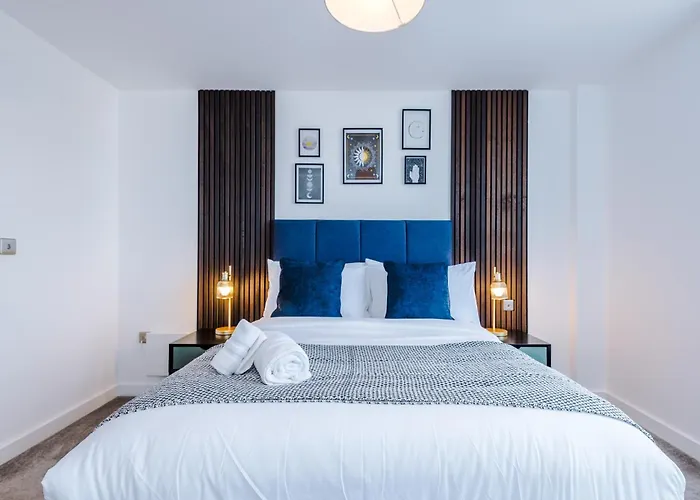 2bed Duplex Near Mediacity & Centre, Easter Deals Now On