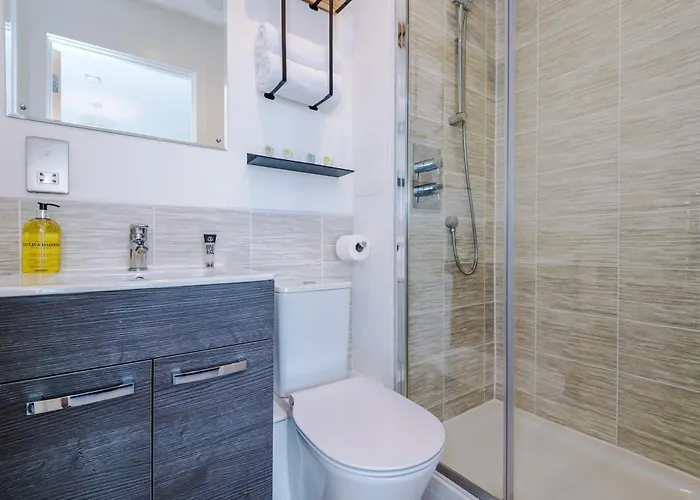 2bed Duplex Near Mediacity & Centre, Easter Deals Now On