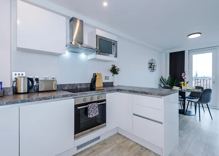 2bed Duplex Near Mediacity & Centre, Easter Deals Now On * 맨체스터