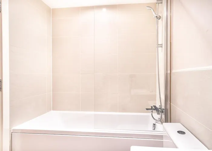 Apartamento Lovely 2 Bedroom *