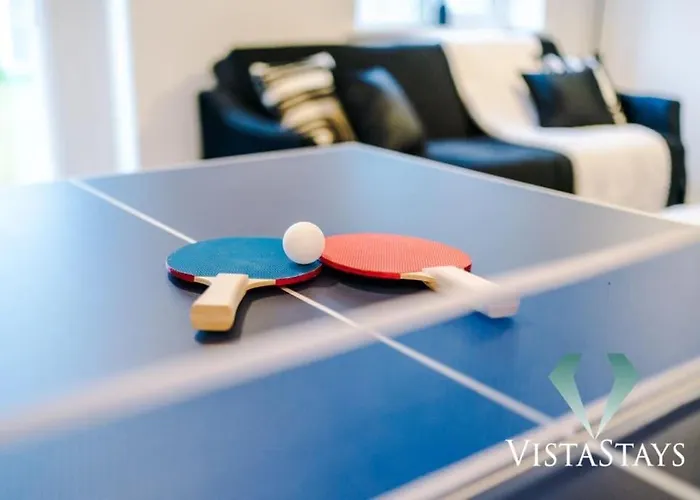 펜션 3bdr House By Vista Short Lets & Serviced With Pool Table And Driveway Parking