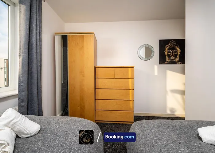 Cosy 4-bed House L Garden L Free Parking L Wifi L Specious L Hosted By The Cosy Corner Nationwide Apartament