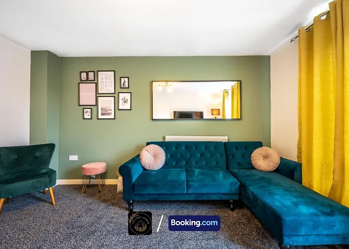 Cosy 4-bed House L Garden L Free Parking L Wifi L Specious L Hosted By The Cosy Corner Nationwide Apartament Manchester