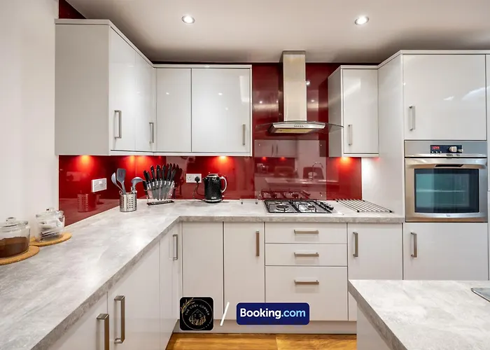 아파트 Cosy 3-bed House L Garden L Free Parking L Stretford L Sleeps 7 L Book Today With The Cosy Corner Nationwide