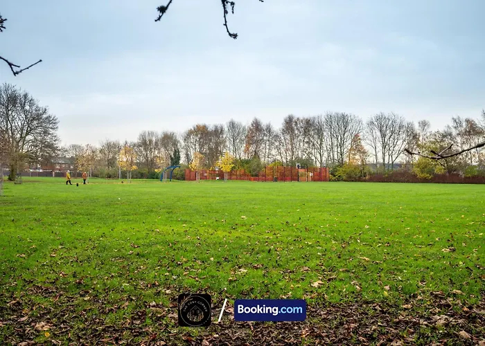 Cosy 3-bed House L Garden L Free Parking L Stretford L Sleeps 7 L Book Today With The Cosy Corner Nationwide 아파트 *