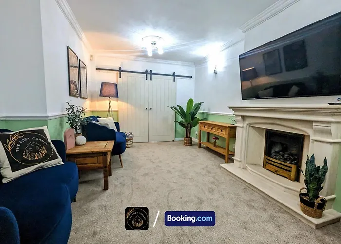 Modern 4-bed House, Free Parking & Wifi In Swinton Apartament