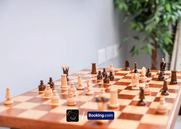 3-bed House L Free Parking L Wifi L Your Away From Hosted By The Cosy Corner Nationwide Apartamento