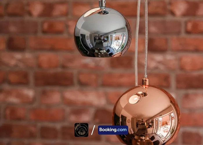 3-bed House L Free Parking L Wifi L Your Away From Hosted By The Cosy Corner Nationwide 맨체스터