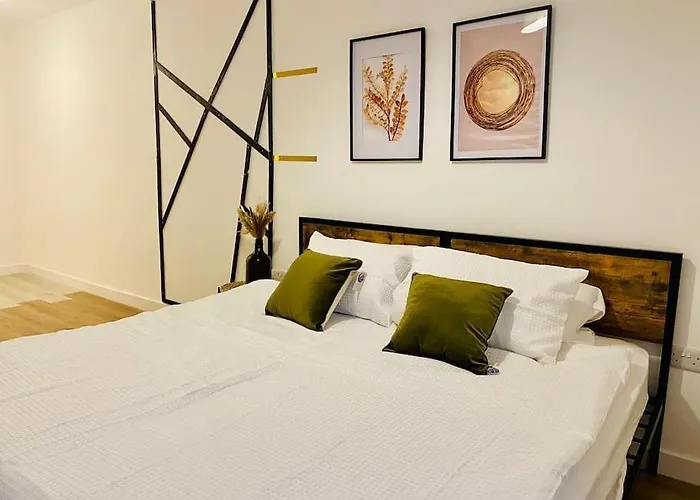 1 Big Stunning Bedroom In An Central To Piccadilly, Mancity Stadium, And Coop Live Lägenhet *