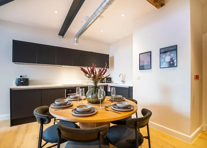 Hive By The Heim Daire *