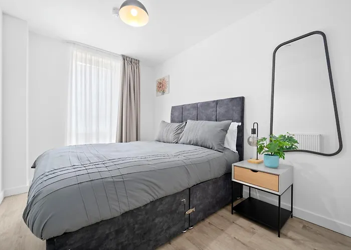 Elegant Two-bedroom * Manchester