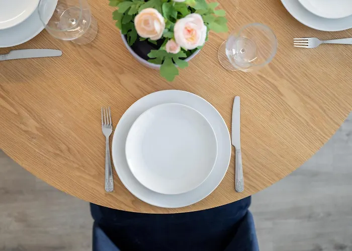 Elegant Two-bedroom Apartmán *