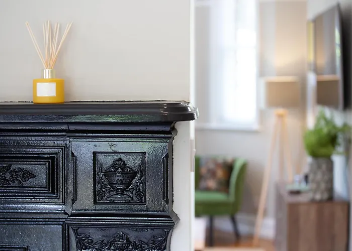 Lock Keepers - Detached House In The 펜션 맨체스터