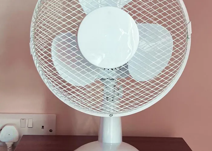 Daire Entire 2 Bedroom And 2 Bathroom In -free Underground Parking *