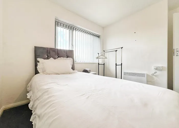 Rusholme - Sleeps 4 아파트 *