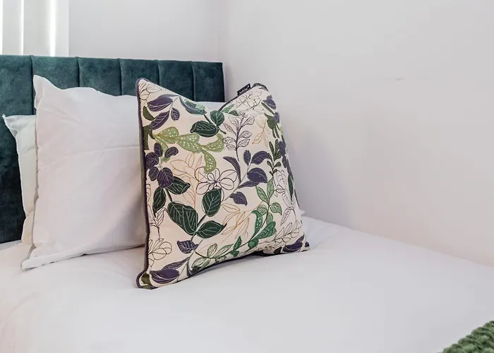 The Etihad Exquisite * Manchester