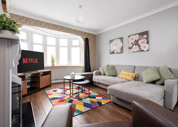 Appartement Elegant 3-bedroom Retreat Free Parking Keenzchillz Manchester