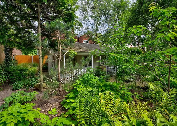 Garden In Hidden Oasis Pass The Keys *