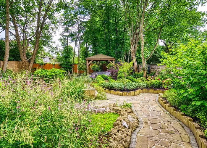 Garden In Hidden Oasis, - Pass The Keys 펜션 *