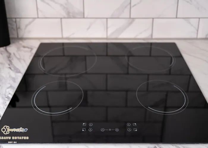 Tatil Evi Entire Modern & Spacious 3bdr In Right Next To Coop Live & Ethiad