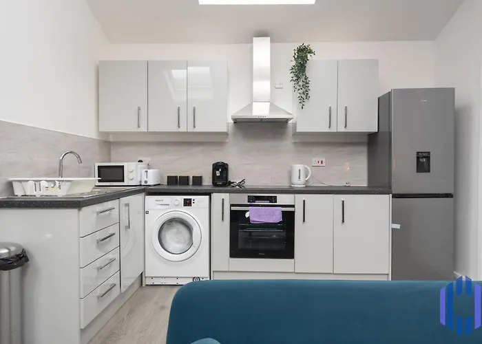 Santorini Blues By Cefas - Free Parking - - Near Airport בית נופש