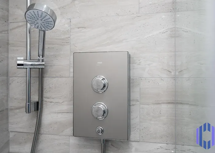 בית נופש Santorini Blues By Cefas - Free Parking - - Near Airport