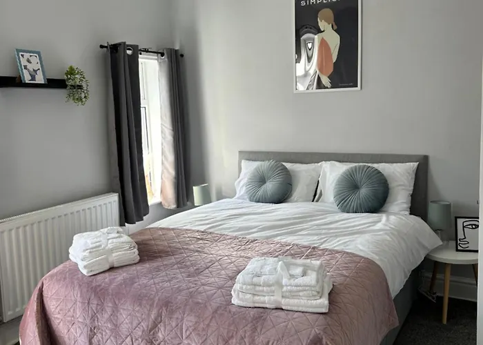 Superbly Located Terraced House Feriehus Manchester