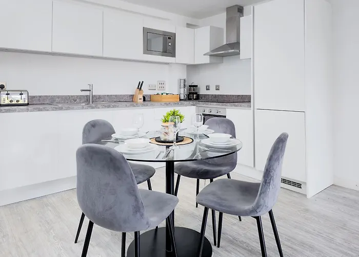 Apartment Luxury 2-Bed Apartment In Salford Quays 10 Min To Manchester & Mediacity