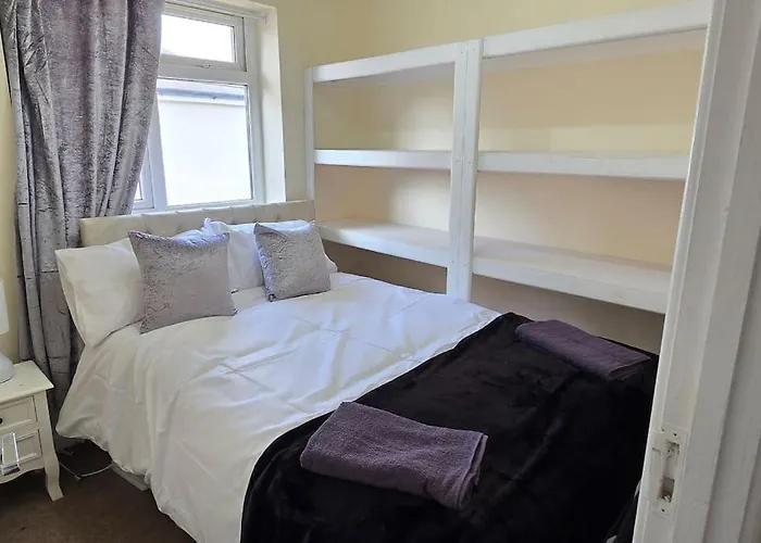 Eastpark 5 Bdrms Walk To O2 Apollo And Сasa de vacaciones *