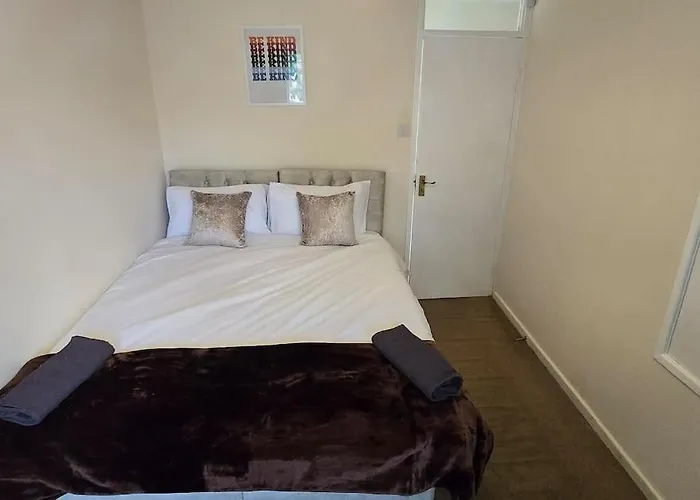 Eastpark 5 Bdrms Walk To O2 Apollo And Nyaraló