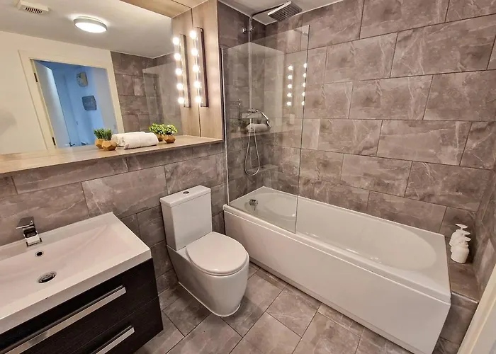 2 Bed Ancoats Centre Flat By Superhost