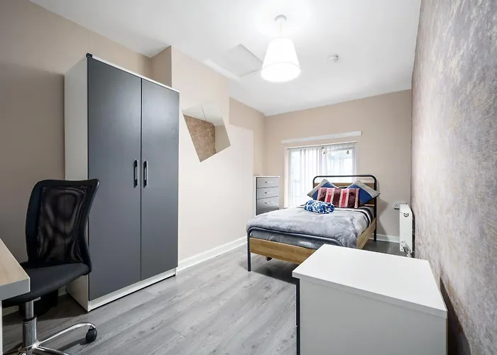 Private Retreat For 3 Near Centre 아파트 *