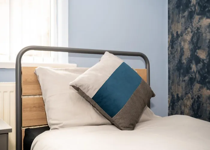 דירה Private Retreat For 3 Near Centre *